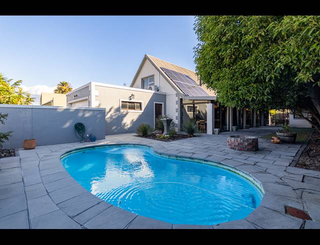 3 BEDROOM FREEHOLD FOR SALE IN PARKLANDS